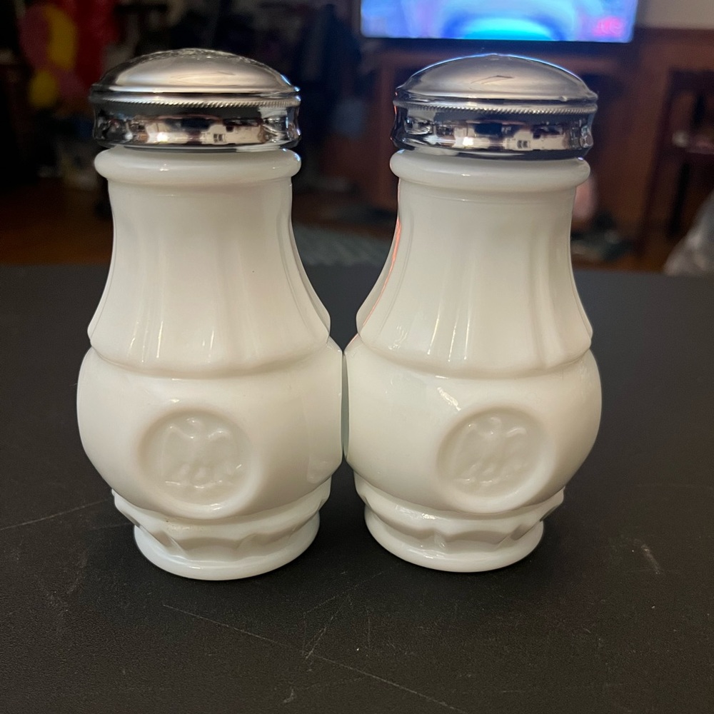 Salt & Pepper Shakers